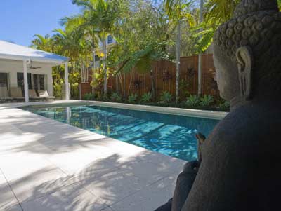 Stunning Balinese Style Retreat Picture 2