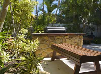 Stunning Balinese Style Retreat Picture 3