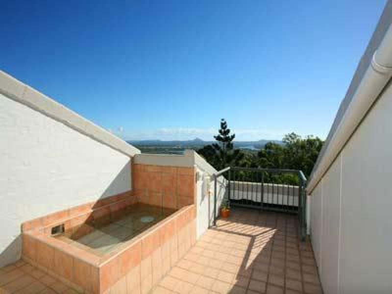 U11Viewcrest - Hinterland Views Picture 1