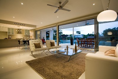 NOOSA SOUND WATERFRONT Picture 3