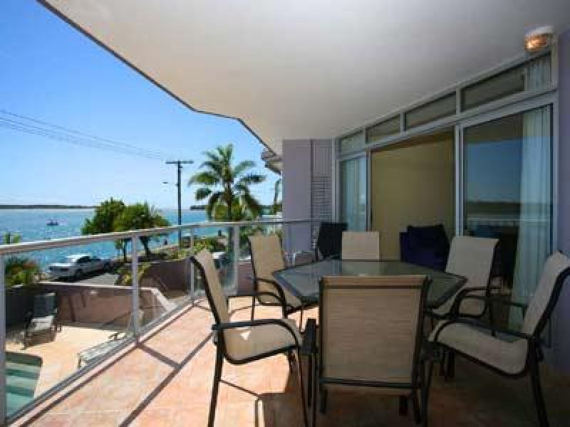 U1 Noosa Moorings - Noosa River Frontage Picture 1