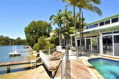 Noosa Sound Waterfront 5 bedroom home Picture