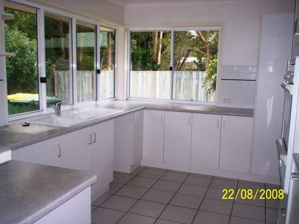 Backs onto Reserve Picture 2