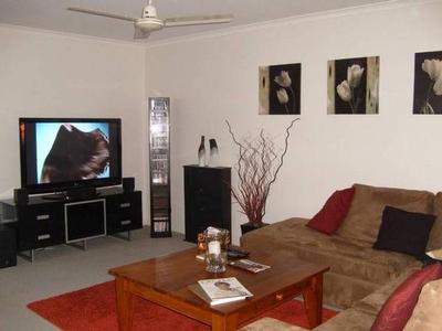 Backs onto Reserve Picture Backs onto Reserve Picture