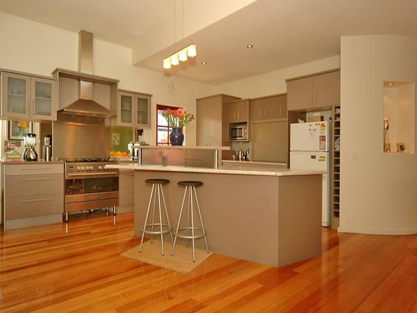 RIDE THE CREST! Picture 2