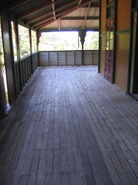 Queenslander in Cootharaba Picture Queenslander in Cootharaba Picture