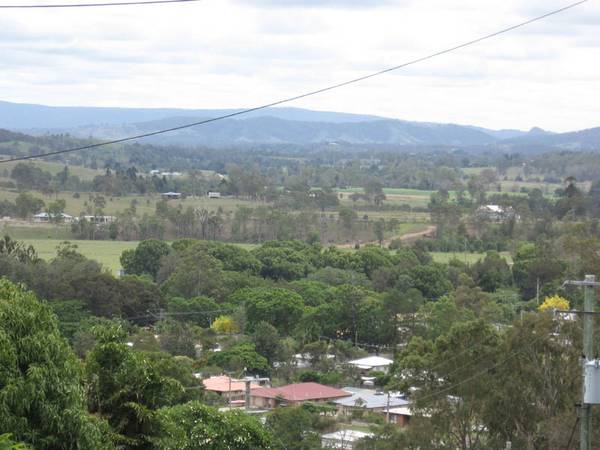 Beautiful Home with Views Picture 2