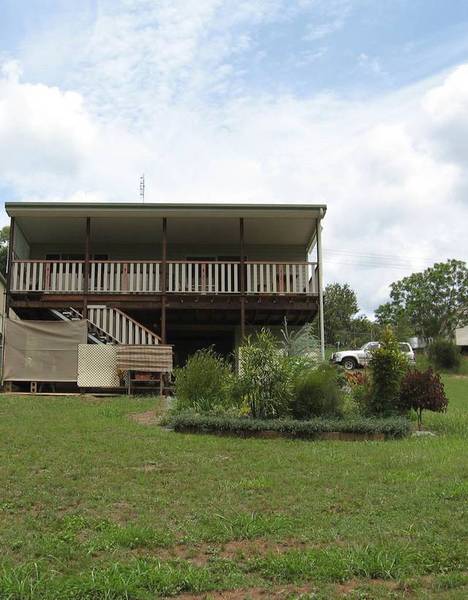 Home with Views in Imbil Picture 2