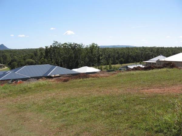 Land with Views in Cooroy Picture 2
