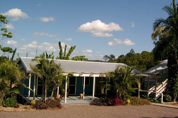 Live and Work in Paradise Picture 3