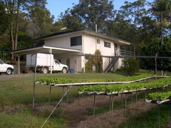 Live and Work in Paradise! Picture 1