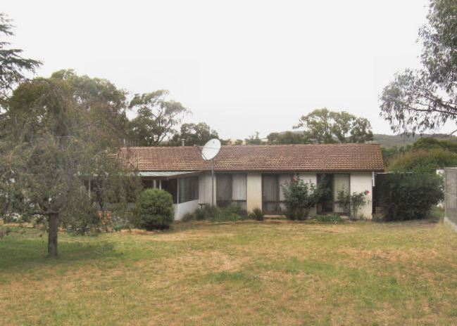 RIVER FRONTAGE Picture 3