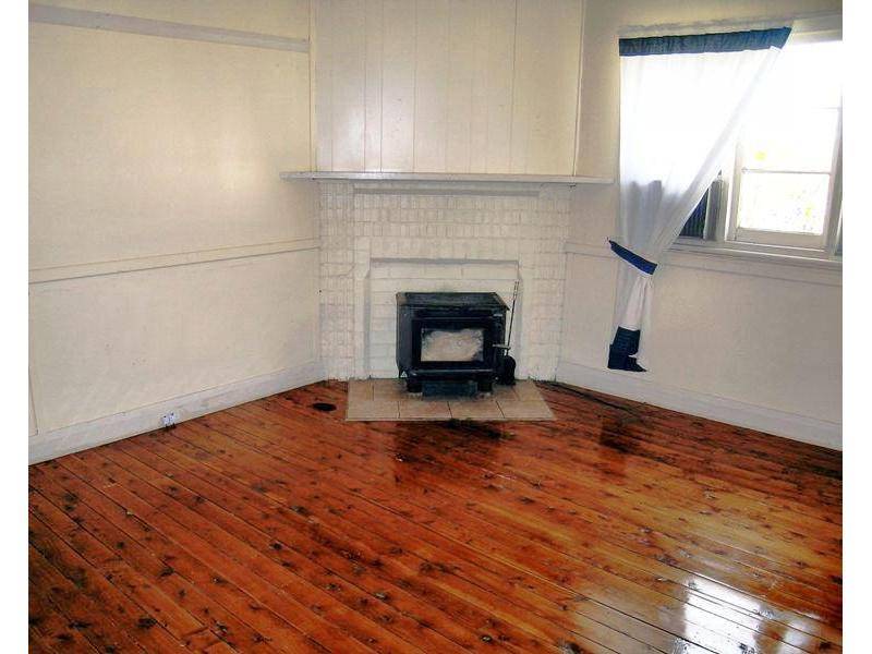 DELIGHTFUL COTTAGE Picture 3