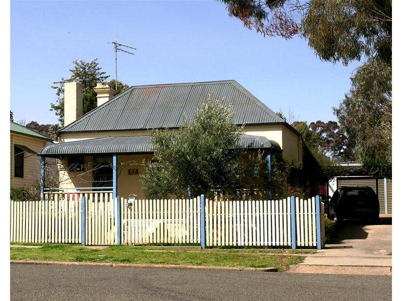 YES, I'M GORGEOUS! Picture 1