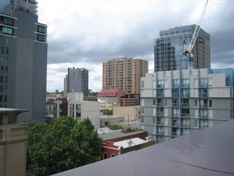 Sought after QV Corner Apartment With Large Balcony Picture 3