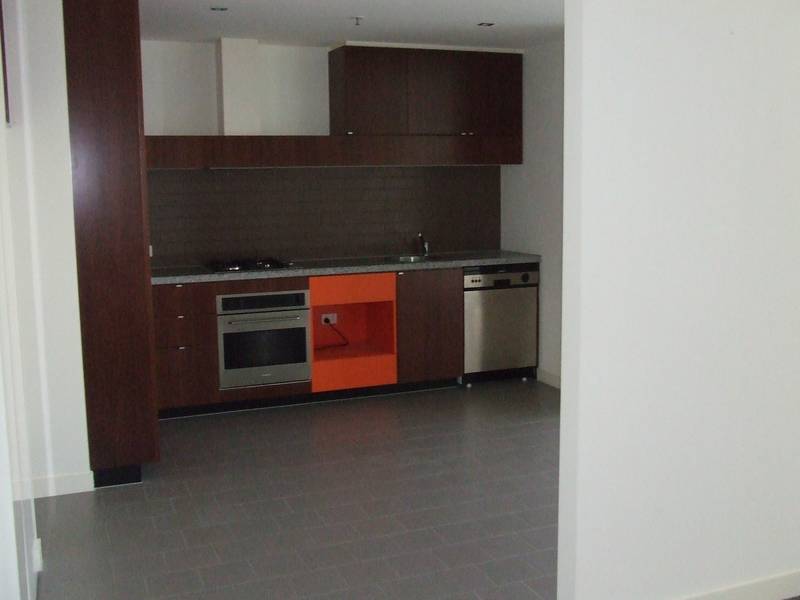 FURNISHED 2 BEDROOM APARTMENT
Available 10th March 2009..... Picture
