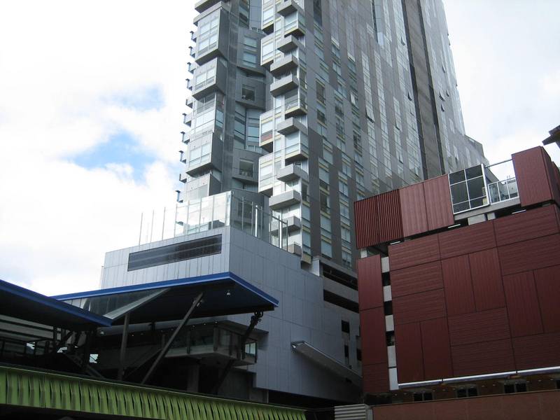 Opportunity To Secure A CORNER Apartment At QV. Picture 1