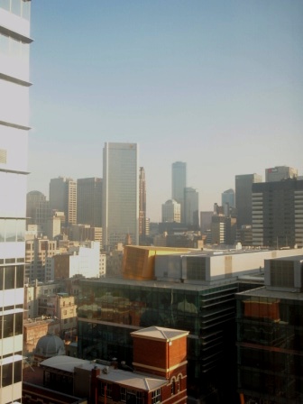 SPOTLESS FURNISHED APARTMENT - inspect today Picture 2