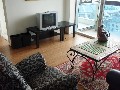 SPOTLESS, MODERN, FULLY FURNISHED 2 BEDROOM APARTMENT Picture