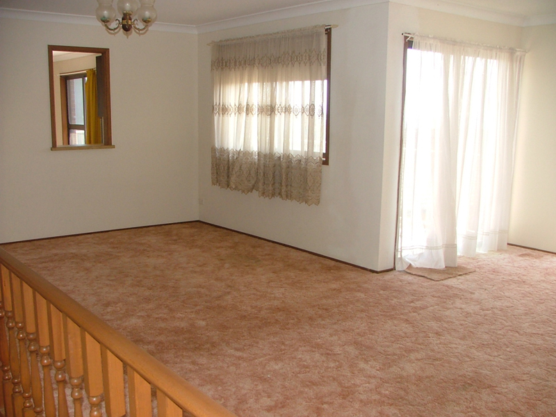 BLOCK OF LAND with a house thrown in. Picture 3