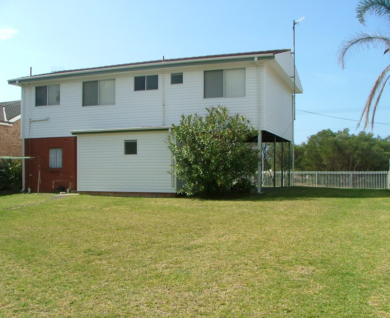 WERRI BEACH Picture 2