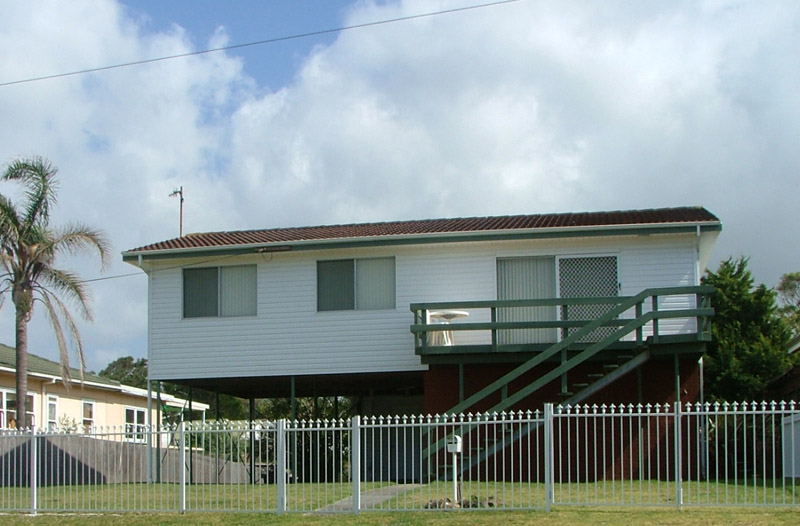 WERRI BEACH Picture 1