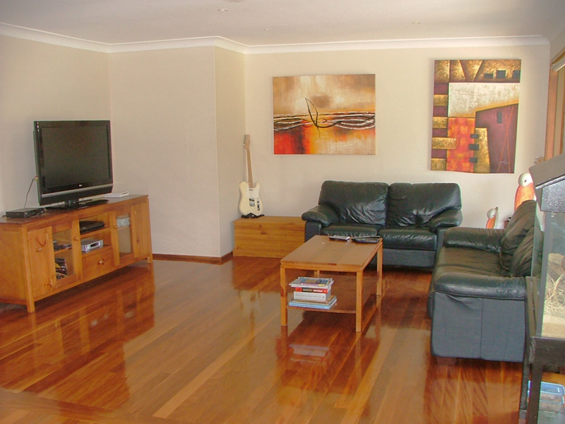 FAMILY LIVING Picture 3