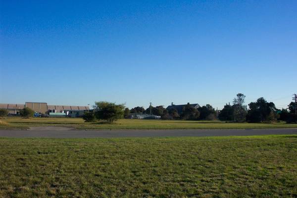 Large Vacant Industrial Site Picture 3