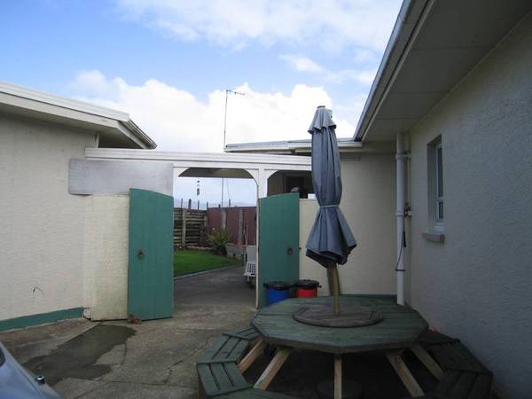 ITS PURRFECT AND MUST SELL! Picture 3