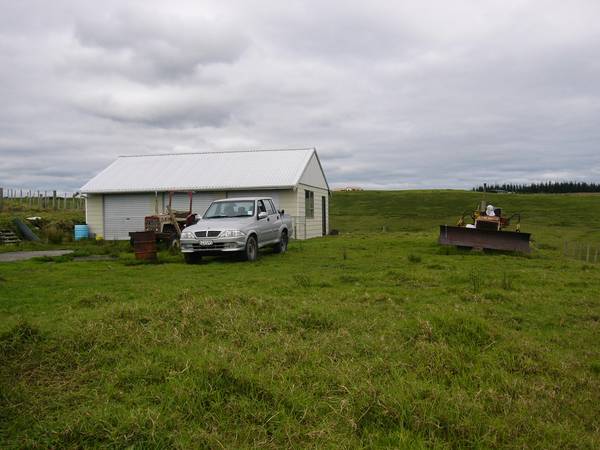 A PIECE OF COUNTRY Picture 1