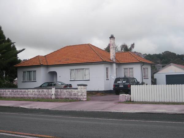 SOLID FAMILY HOME Picture 1