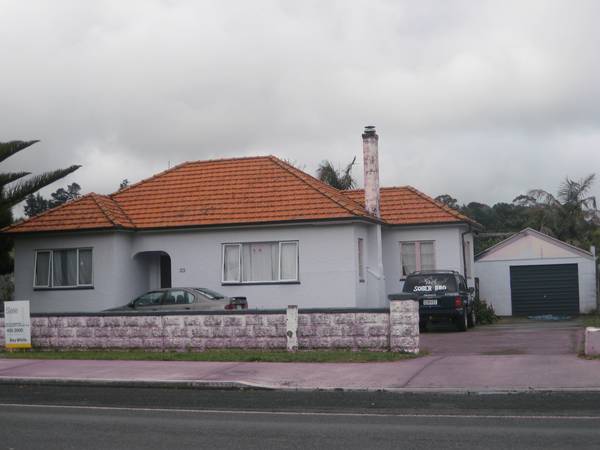 SOLID FAMILY HOME Picture 3