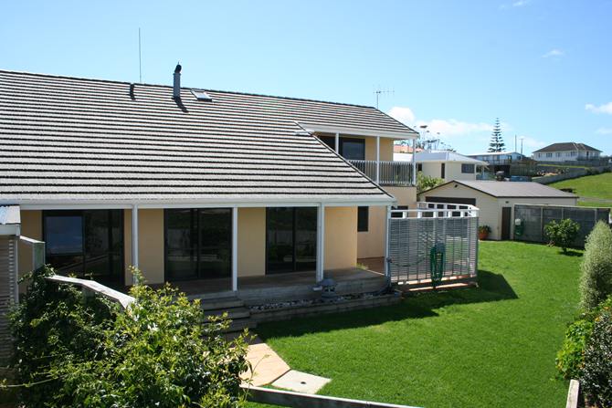 EXECUTIVE FAMILY LIVING Picture 1