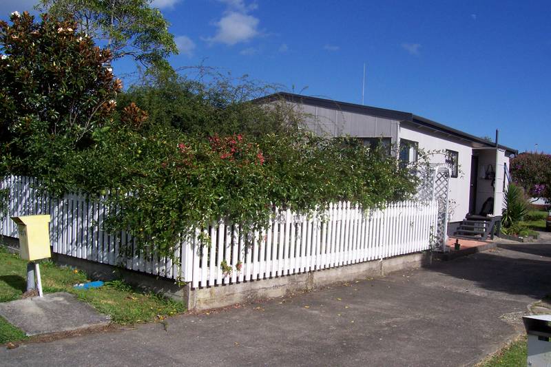 CALLLING ALL FIRST TIME BUYERS. Picture 3