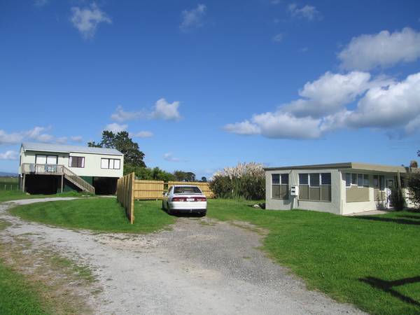 HOME AND INCOME Picture 1