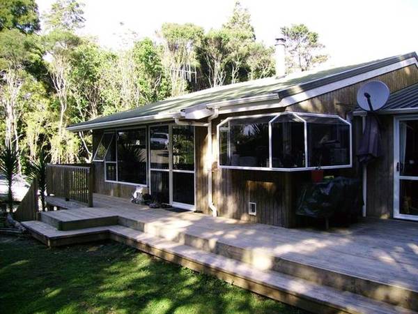 HOKIANGA HARBOUR - RAWENE Picture 2