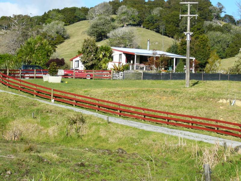 LITTLE GREEN VALLEY Picture 2