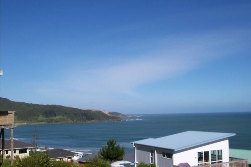 AHIPARA BAY Picture 2