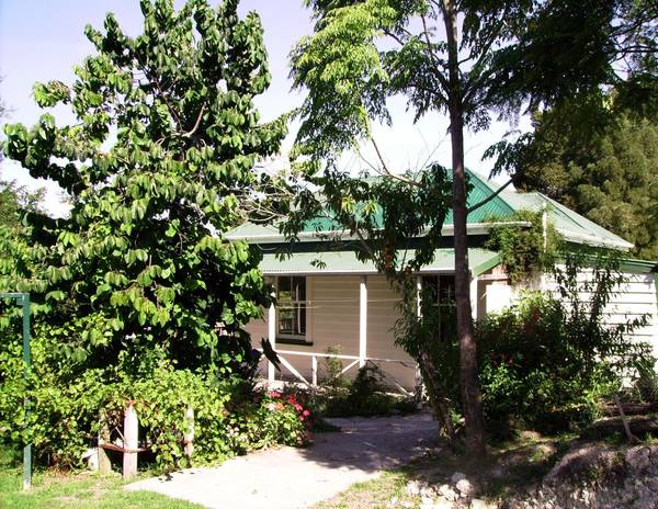 HOKIANGA HARBOUR - RAWENE Picture 1