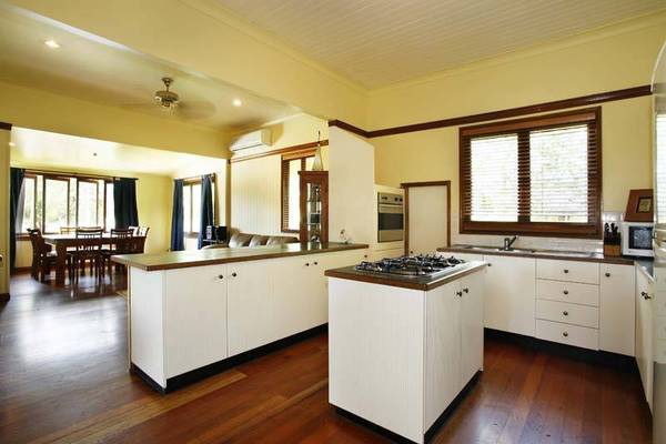 GORGEOUS CHARACTER FILLED HOME - LEGAL HEIGHT UNDERNEATH Picture 2