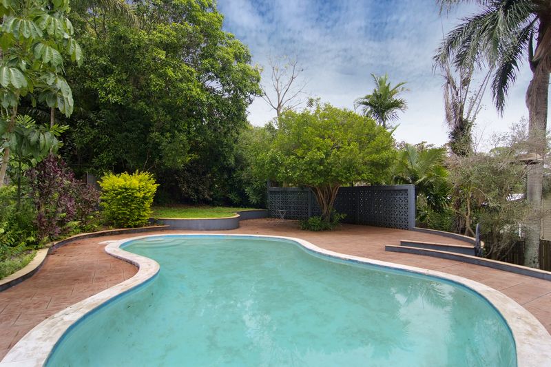 RED HOT FAMILY BUY!! ACT NOW!! OWNERS MUST SELL!! Picture 2