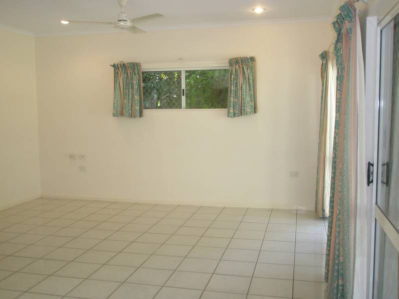 GREAT HOUSE, BIG BLOCK, BE QUICK! Picture 3