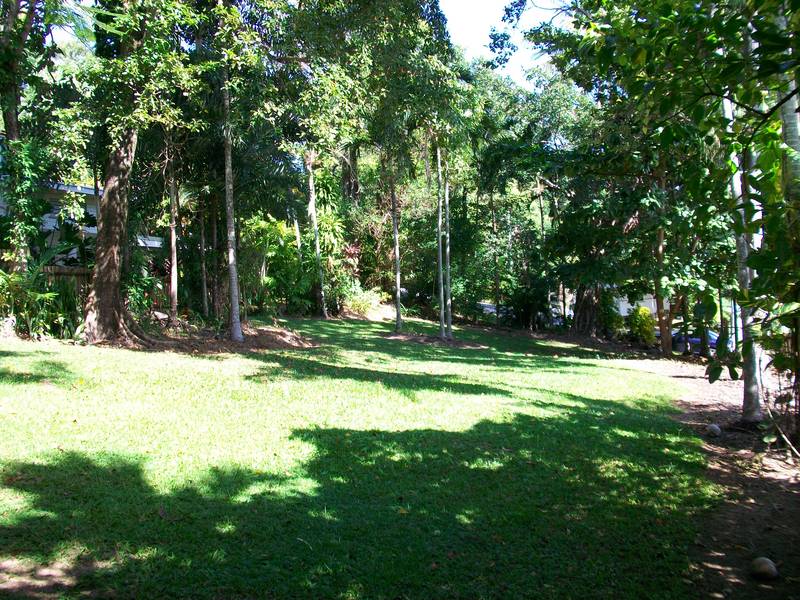 SENSATIONAL ELEVATED LAND - VERY RARE OPPORTUNITY Picture 1