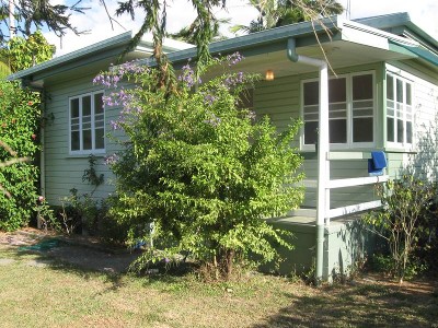 FIRST HOME BUYER DREAM - PRICED TO SELL! Picture