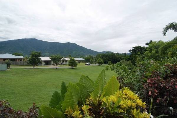 BRINSMEAD...WELCOME TO THE RESORT Picture 2