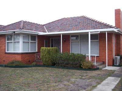 MODERN HOME IN EXCELLENT LOCATION Picture MODERN HOME IN EXCELLENT LOCATION Picture