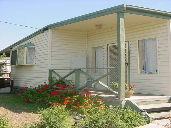 UNDER OFFER Picture 2