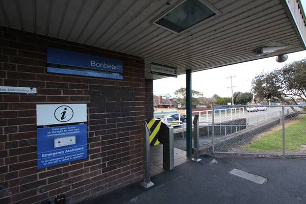 Under Offer Picture 3