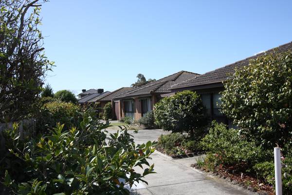 UNDER OFFER Picture UNDER OFFER Picture