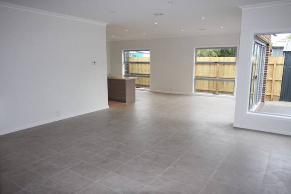 UNDER APPLICATION !!! Picture UNDER APPLICATION !!! Picture